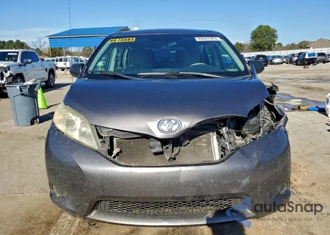 2012 Toyota Sienna из США, поврежденный, VIN 5TDZK3DC8CS248764
